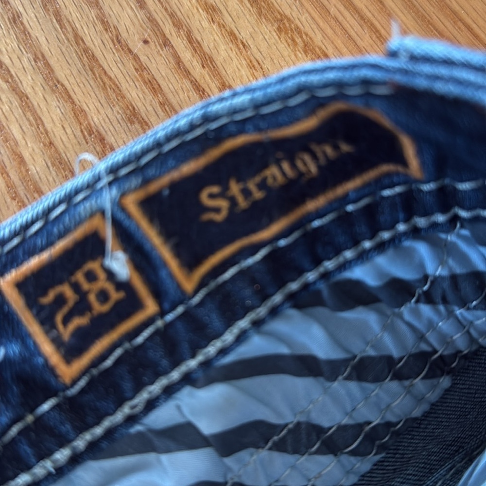 Ladies Rock Revival jeans, size 28 hemmed to a 30 length like new hardly worn. - Picture 13 of 16
